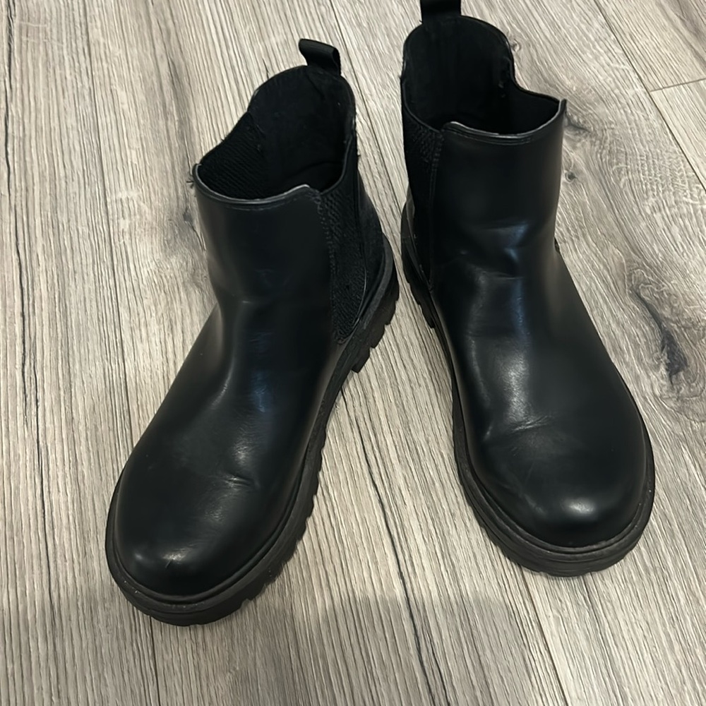 Winter boots